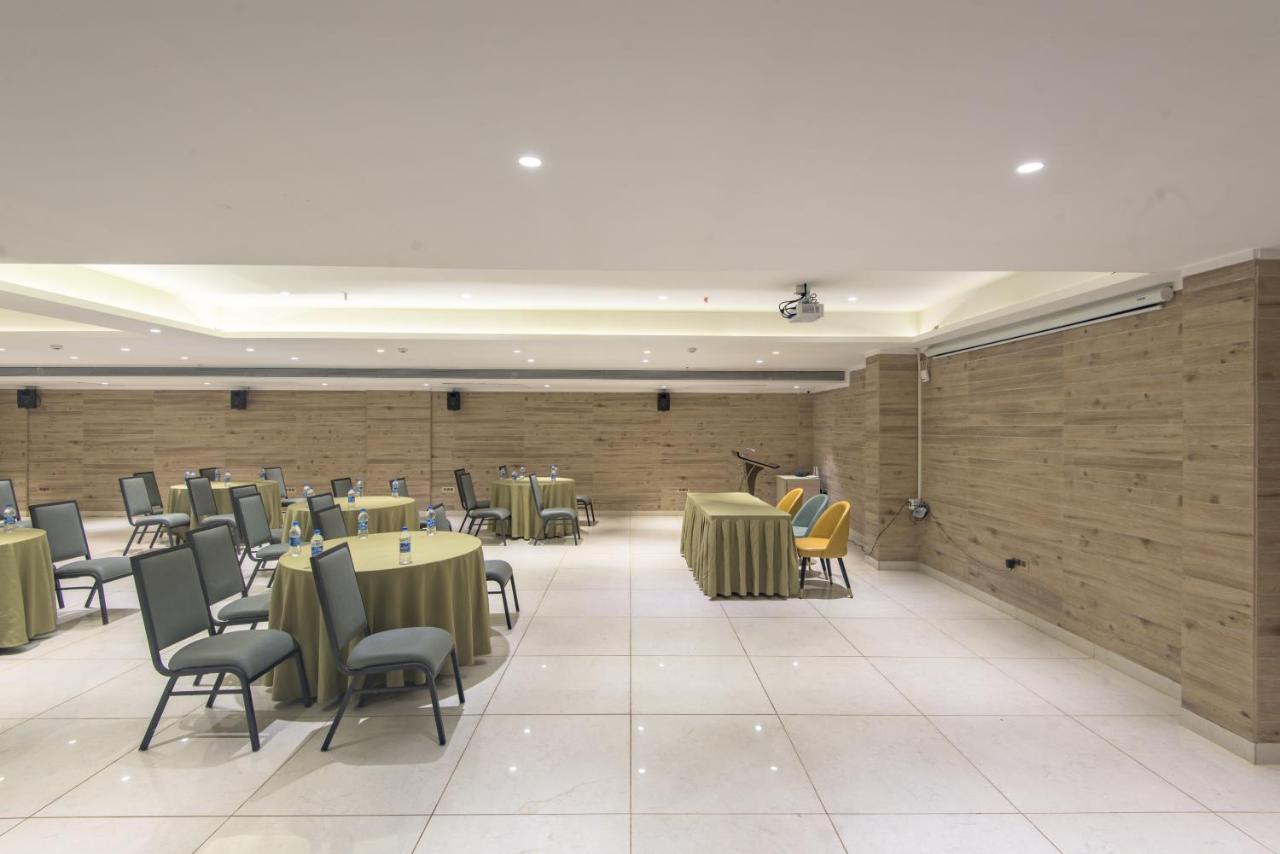 Отель The Fern Residency Calangute-Baga, Goa Экстерьер фото